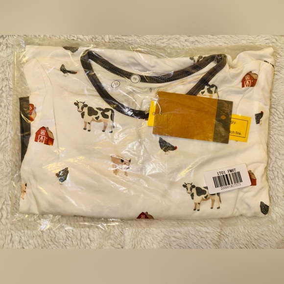 NIB Kyte Set - Picture 3 of 3